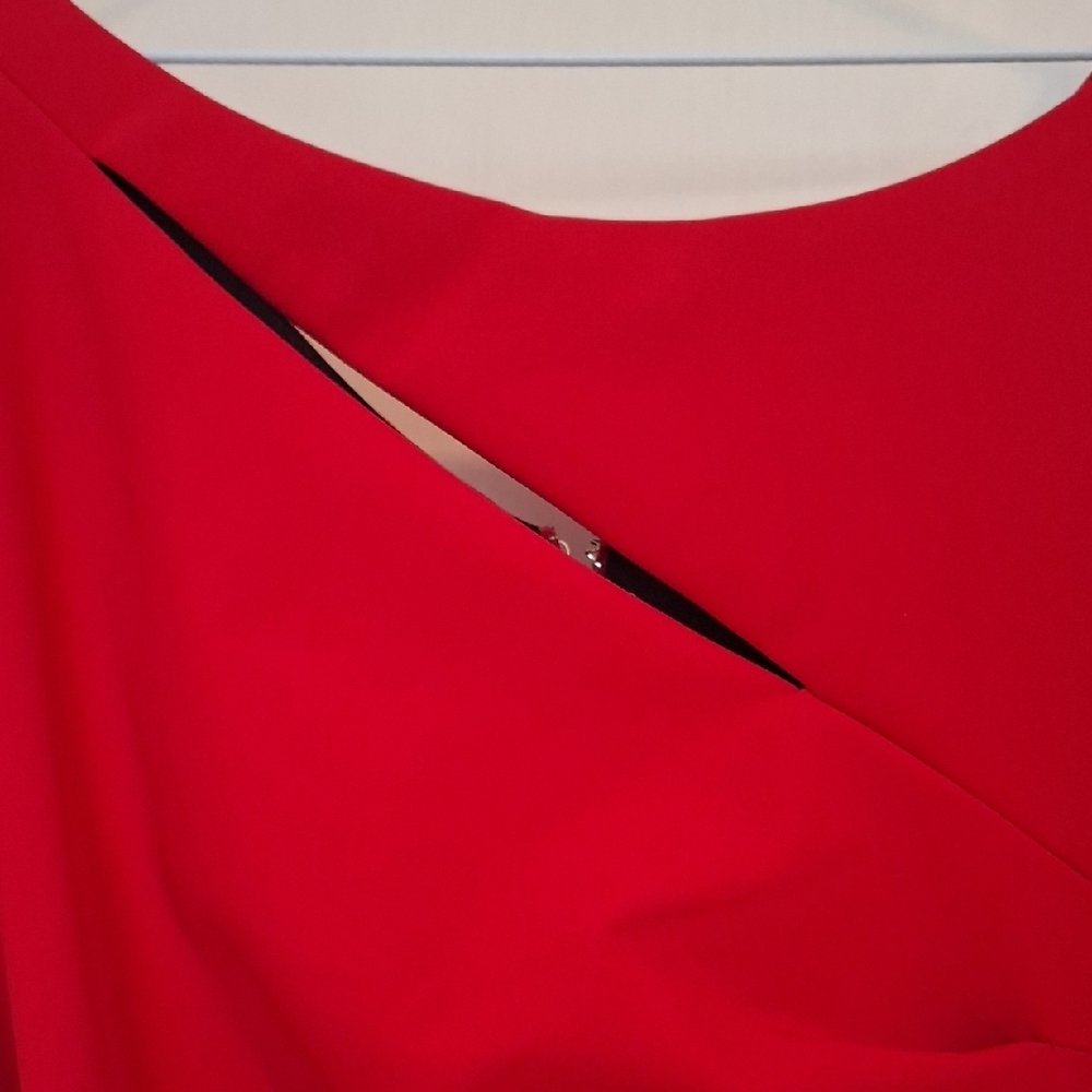 Le Chateau Asymmetrical Red Dress - Picture 4 of 6